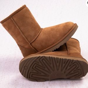 UGG® Classic II Boot